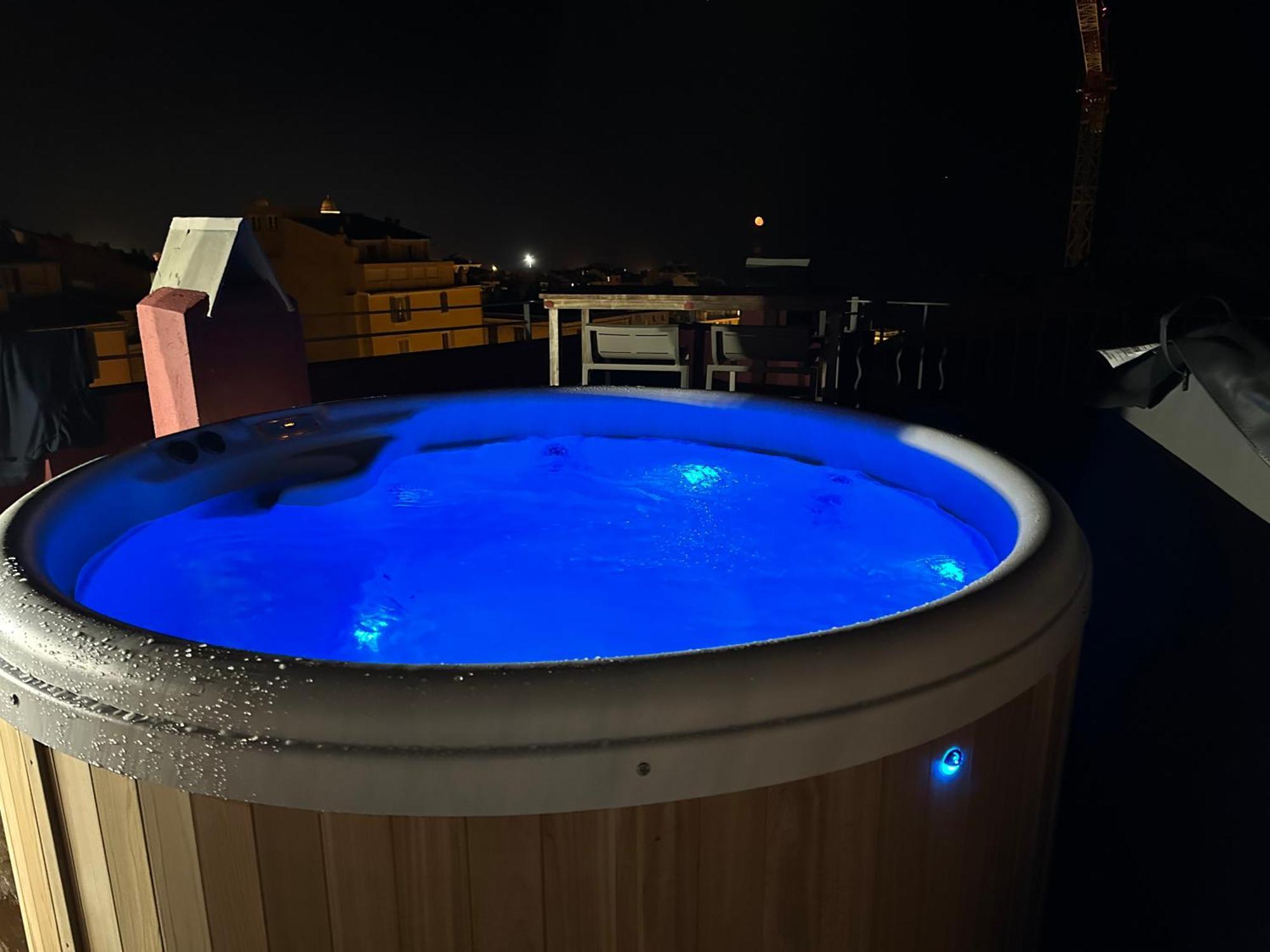 Pepites Bastiaises Vatta Appartement Roof Top Jacuzzi Vue Vieux Port باستيا المظهر الخارجي الصورة